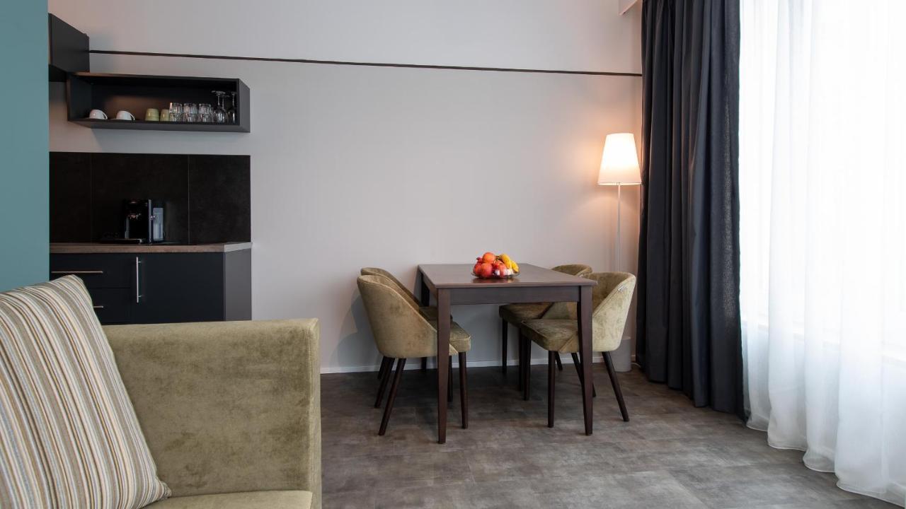 Metropol Apartments & Suites Tubinga Esterno foto