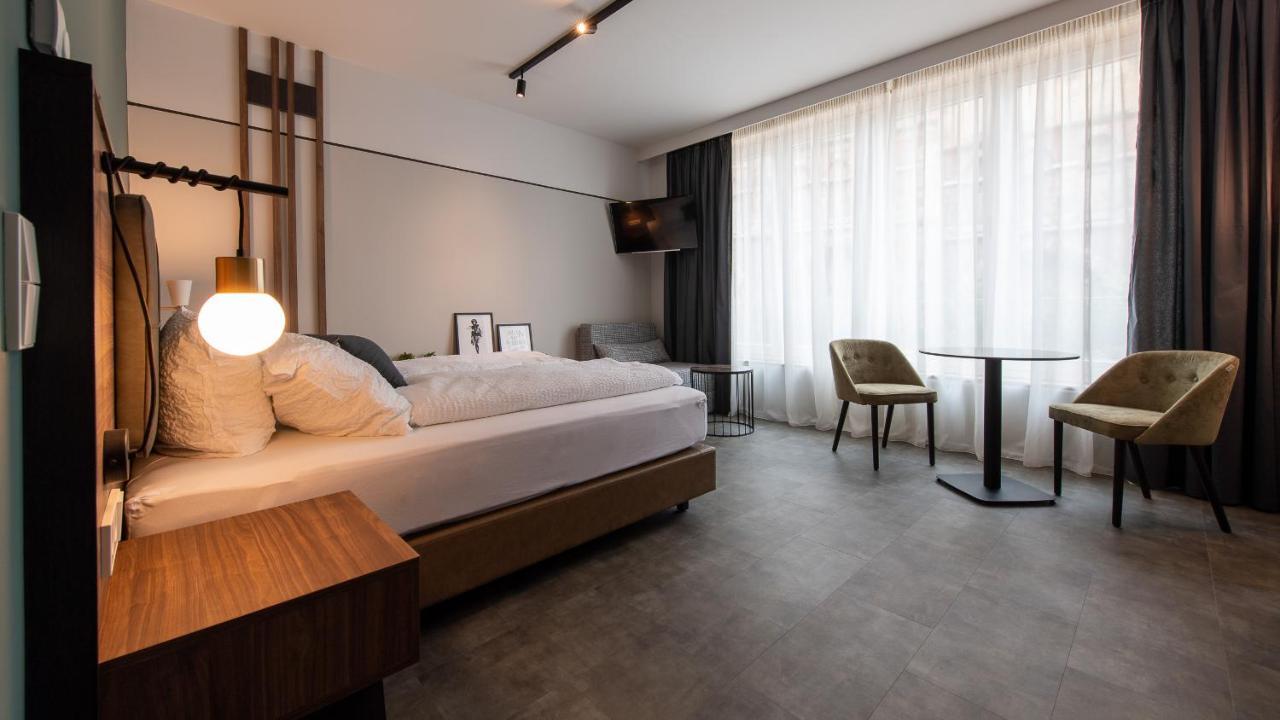 Metropol Apartments & Suites Tubinga Esterno foto