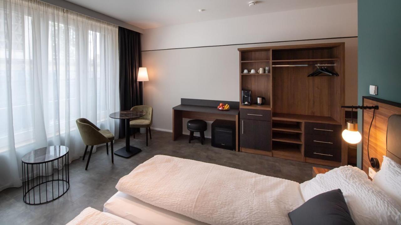 Metropol Apartments & Suites Tubinga Esterno foto